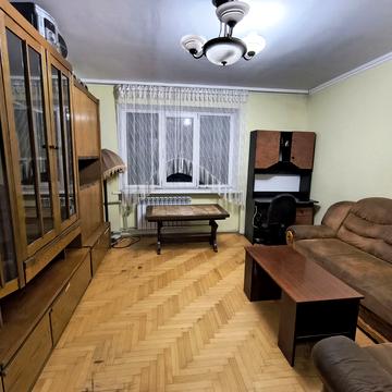 Хотинська вул., 49-Б