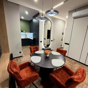 Ґарета Джонса вул. (Сімї Хохлових), 12-А