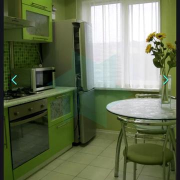 Набережна Перемоги вул., 102