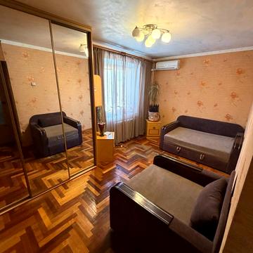 Симиренка вул., 29