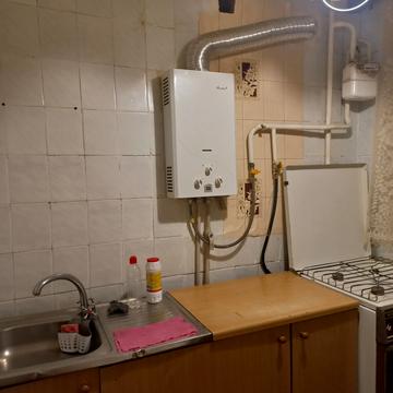 Лебединська вул., 6