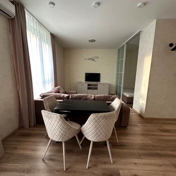 Джона Маккейна вул. (Івана Кудрі), 26