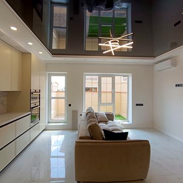 Янтарна вул.