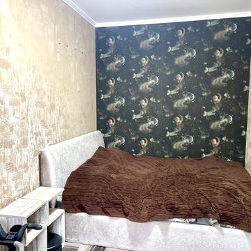 Космонавтів вул., 75