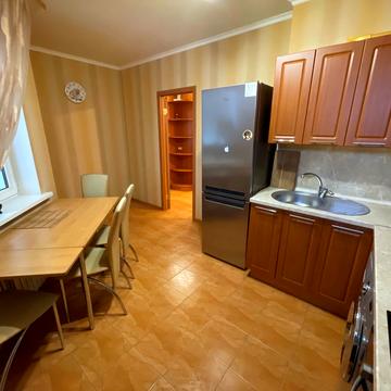 Миру просп., 7