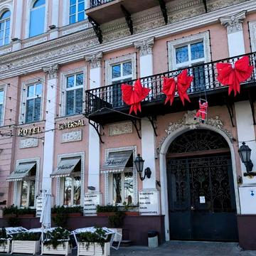 Приморський бульв., 12