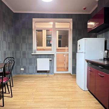 Петра Калнишевського вул. (Михайла Майорова), 8