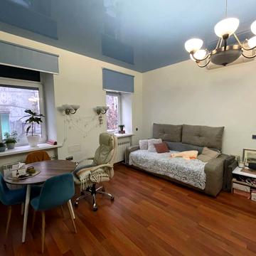 Почайнинська вул., 40