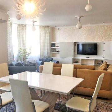 Юлії Здановської вул. (Ломоносова), 73-Ж