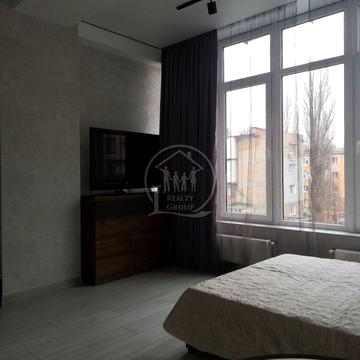 Сегедська вул., 13