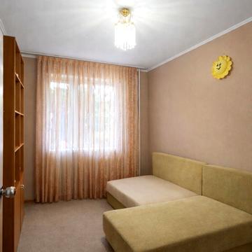 Ярослава Івашкевича вул., 3