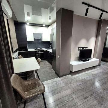 Алана Шепарда вул. (Суворова), 11