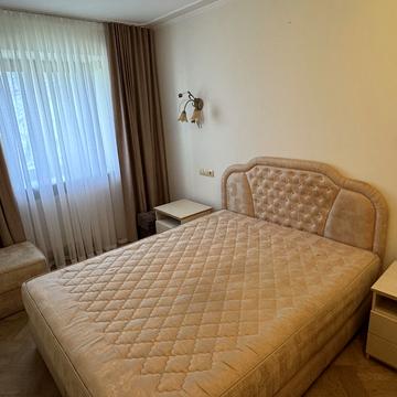 Генерала Тараса Чупринки вул. (Пушкіна), 77а