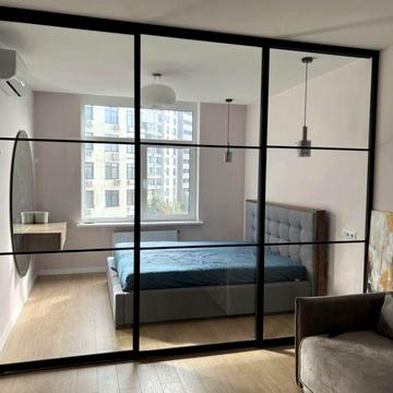 Юнацька вул., 10