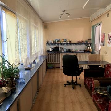 Патріарха Любомира Гузара вул., 9