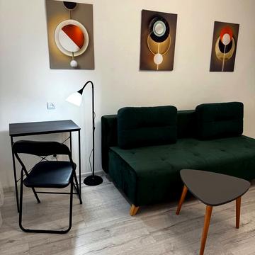 Наукова вул., 55