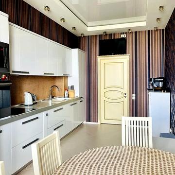 Олімпійська вул., 10б