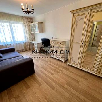 Єлизавети Чавдар вул., 38