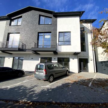 Владислава Городецького вул. (Червоних Партизан), 27