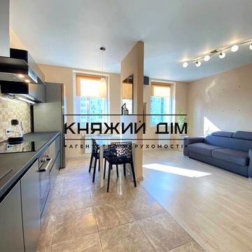 Лукрецька вул., 3