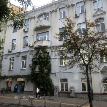 Євгена Чикаленка вул. (Пушкінська), 7