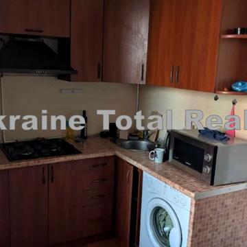 Лариси Руденко вул., 8