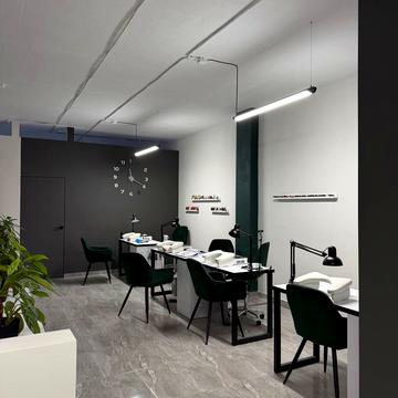 Зарічанська вул., 3/4