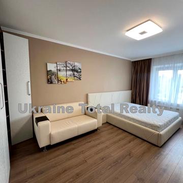 Драгоманова вул., 12-А