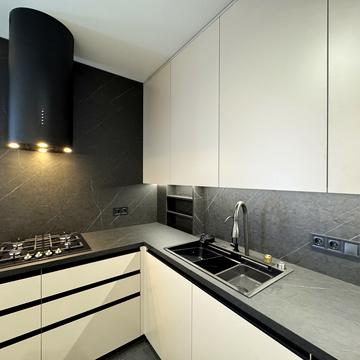 Василя Стуса вул. (Пушкінська), 27