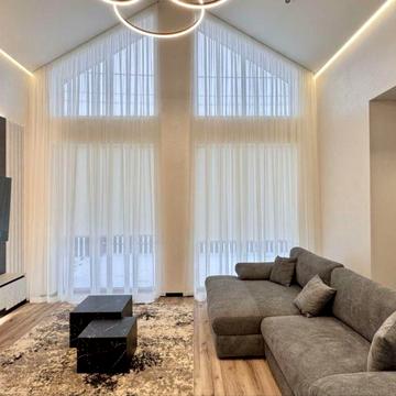 Травнева вул.