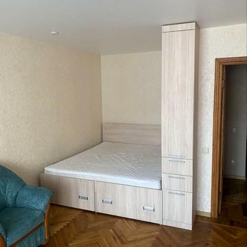 Лесі Українки просп. (Пушкіна), 15