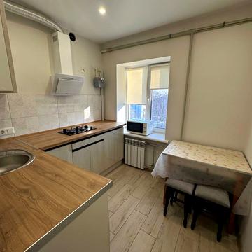 Науки просп. (Гагаріна), 100