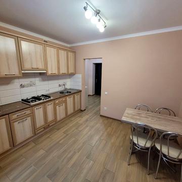 Довга вул., 6