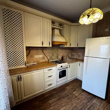 Задворецька вул., 1а