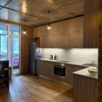 Каховська вул., 56