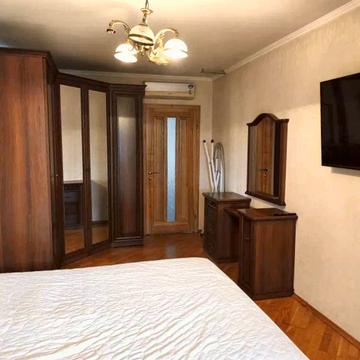 Оболонський просп., 33-А