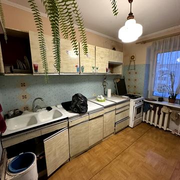 Водопровідна вул., 43