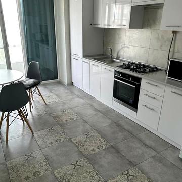 Андрія Мельника вул., 10 к6