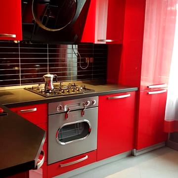 Пасічна вул., 92