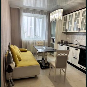 Князів Коріатовичів вул., 114