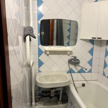 Межовий пров., 5