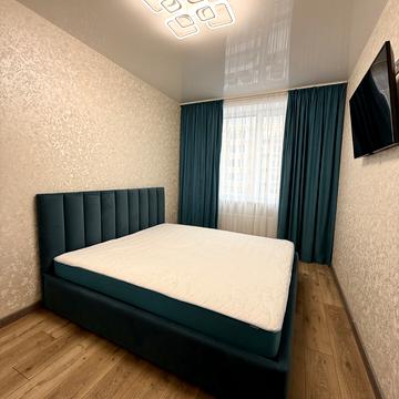 Молодіжна вул., 4