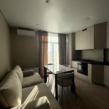 Капушанська вул., (Будинок 2)