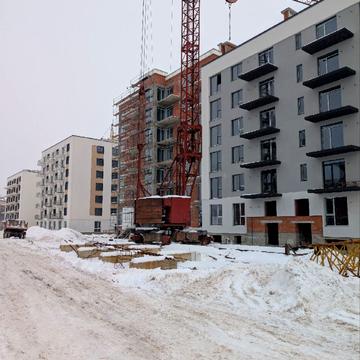 Євгена Коновальця вул., (Будинок 7)