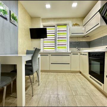 Провулок Приладний, 8