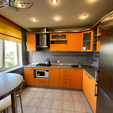 Миру просп., 28