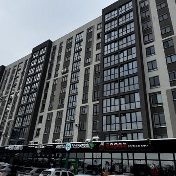 Героїв Миколаєва вул., (Будинок 5)