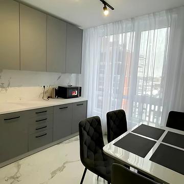 Бельведерська вул., 32-Б