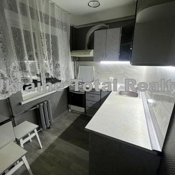 Кубанської України вул. (Маршала Жукова), 35/24