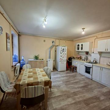 Новосельського вул., 78